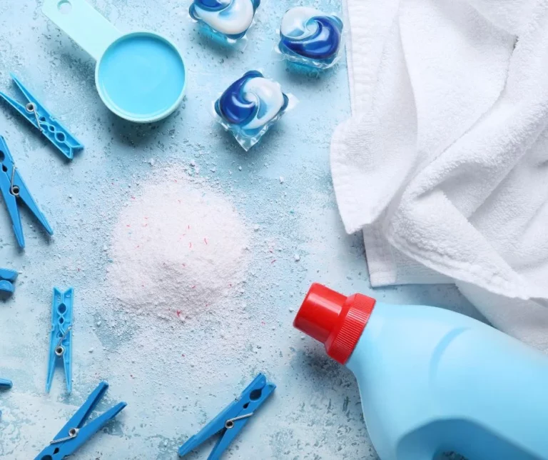 detergent lichid sau capsule